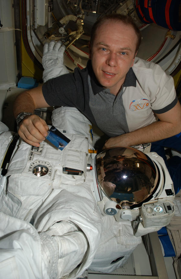  Doctor-Cosmonaut Oleg Kotov personal photo card 3