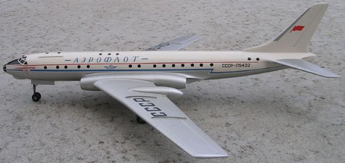  # tp097            Tu-104 old Tupolev model 1