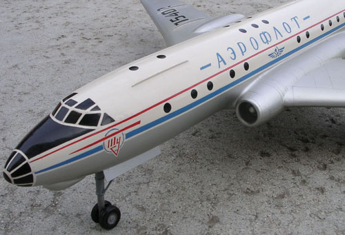  # tp097            Tu-104 old Tupolev model 3