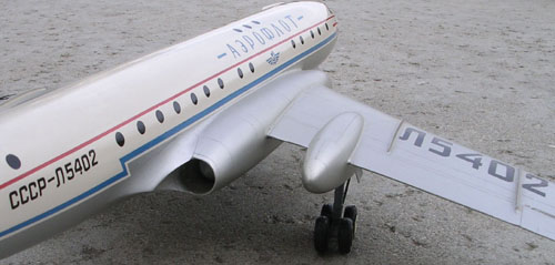  # tp097            Tu-104 old Tupolev model 5