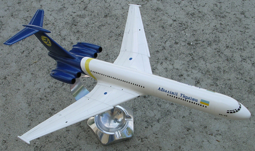  # ip104a            Il-62 Air Ukraine model 1