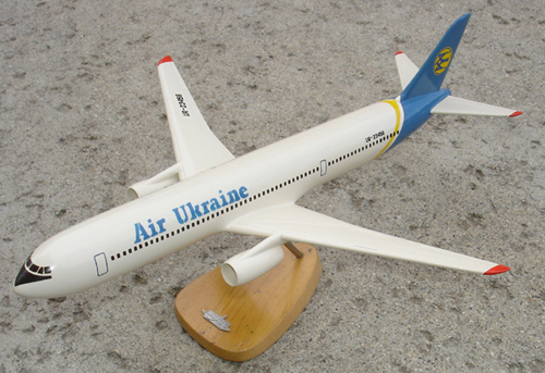  # antp210a            An-218 Air Ukraine 1