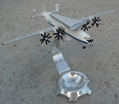  # antp130            An-22 carrier of An-124 wing 3