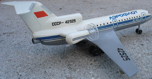  # zhopa051            Yak-42LL 3
