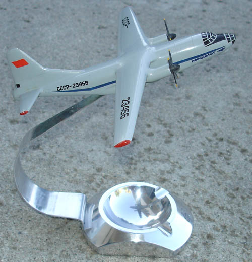  # zhopa050            An-8 transport 5