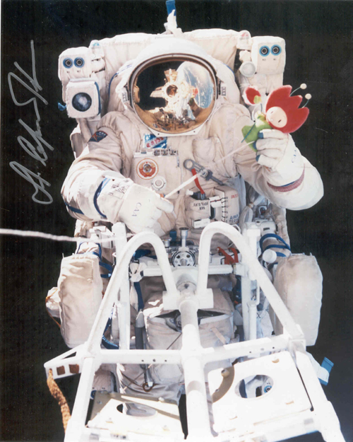  # aup109            VAKO-SOYUZ Serebrov EVA signed patch 2