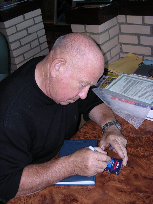  # un201            Soyuz-Apollo cigarettes packs signed by Leonov 3