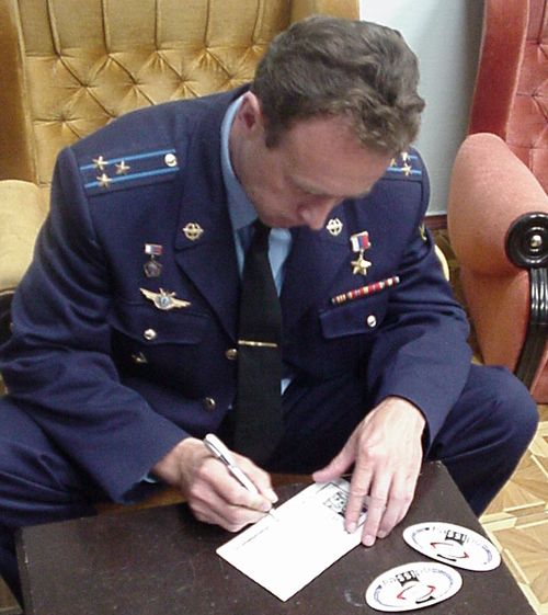  # fp081            Soyuz TMA-1/ISS/TM-34 Odissea mission 2