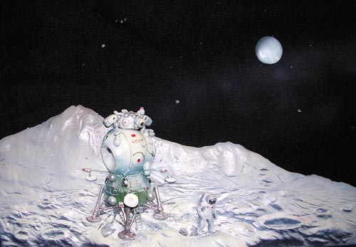  # spa701a            V.Ruban Lunar Lander and Cosmonaut 3-D sculpture-model artwork 1