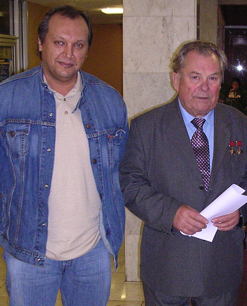  # ci304            With Vostok-4 and Soyuz-14 cosmonaut Pavel Popovich 1