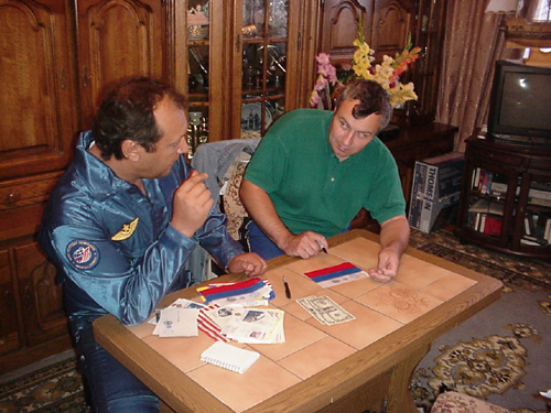  # ff152            ISS-3 flown Russian Federation flag 2