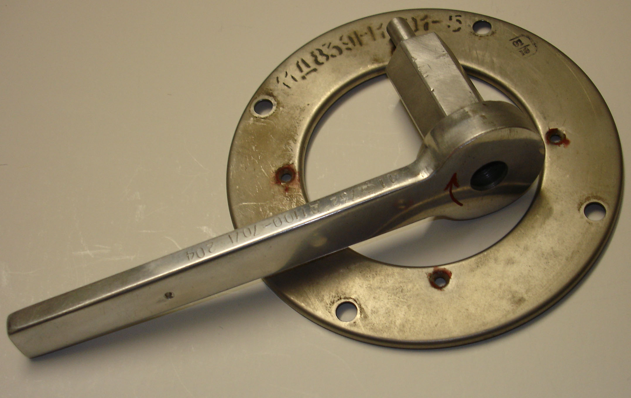  # mir700            Soyuz engine ring and hatch opener 1