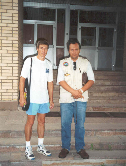  # ic660            Moscow 2001, With Sergei Krikalev 2