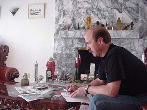  # ic780            Soyuz TM-16/MIR engineer A.Poleshuk in my home 3