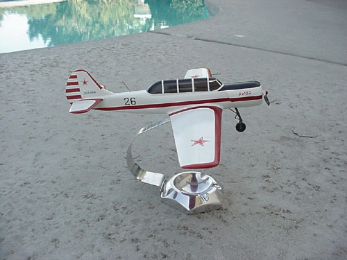  # ya100            Yak-52 desktop display model 3