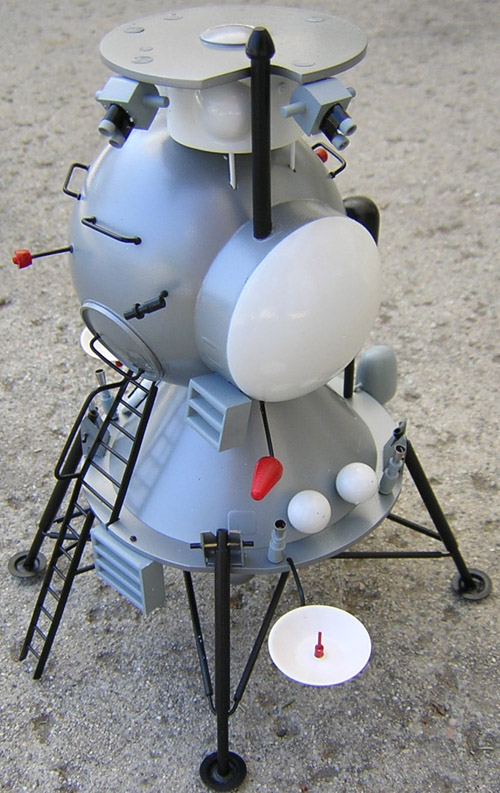  # sm199a            Lunar Lander 3