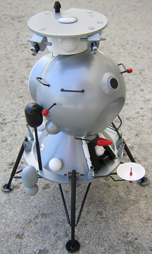  # sm199a            Lunar Lander 4