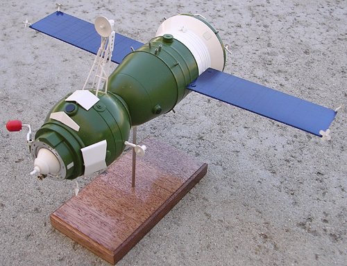  # sm089            Soyuz T manned space ship 1