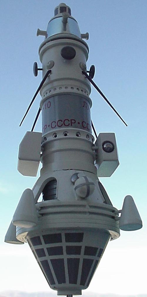  # sm180            Luna-10 model from cosmonaut A.Berezovoy 4