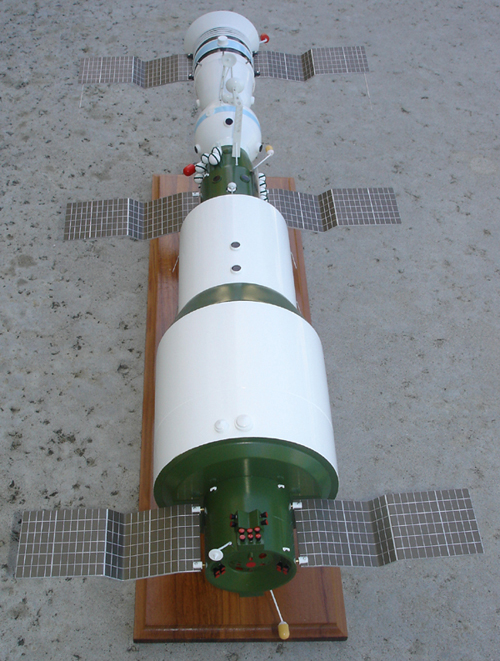  # sm007b            Salyut-1 First space station 5