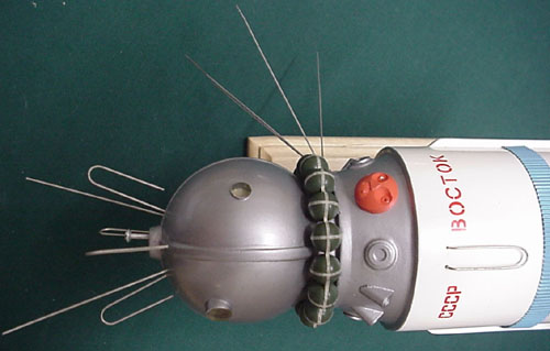  # sm125            Vostok spaceship presentation model 3