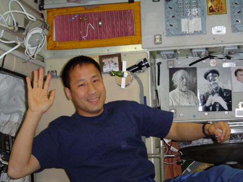  # sm010a            Soyuz TMA model on board of ISS 1