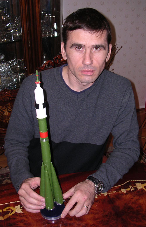  # sm011b            Soyuz TMA launch rocket signed by Yuri Malenchenko 1