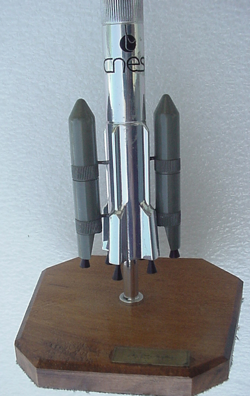  # sm605            AR-42L Ariane-4 1