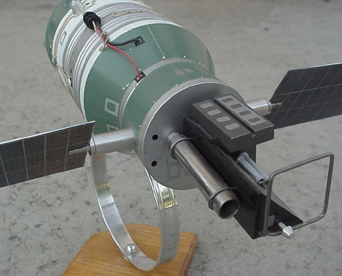  # sm492            DOC-7 Laser weapon space station model 3