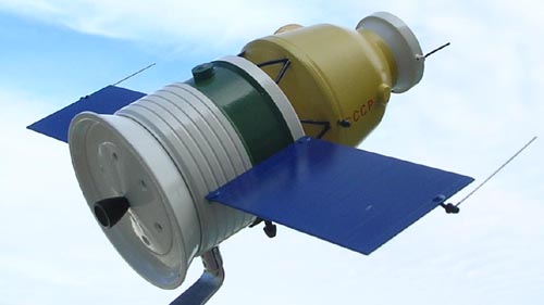  # sm216            Zond-5 unmanned circumlunar spaceship 5