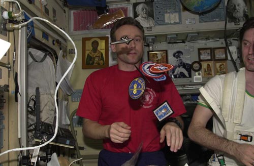  # fp102           Soyuz TMA-1/TM-34-ISS flown RKA patch 3