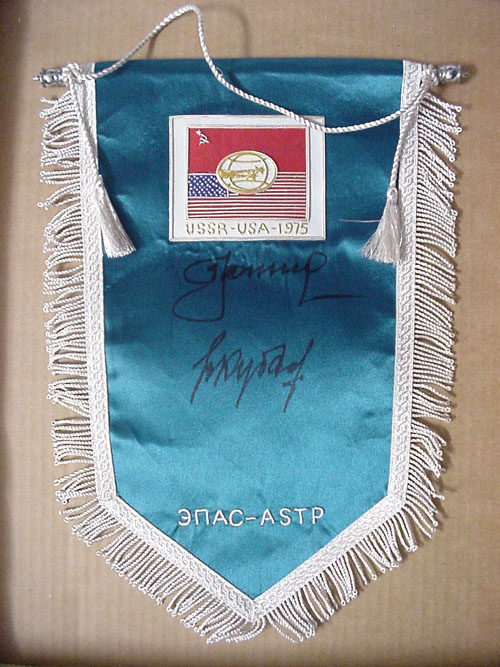  # astp134            Soyuz-Apollo pennants autographed by Leonov-Kubasov 2