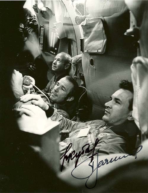  # astp960            Kubasov-Leonov signed photo 1
