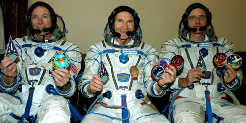  # spp092            Soyuz TMA-7, ISS-12 patches 1