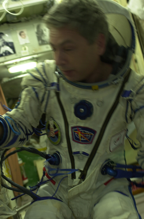  # spp099            Soyuz TMA-5/ISS-10 patches 4