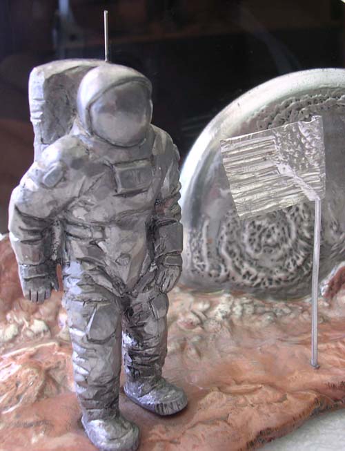  # adsk148            Apollo astronaut on the Moon 3