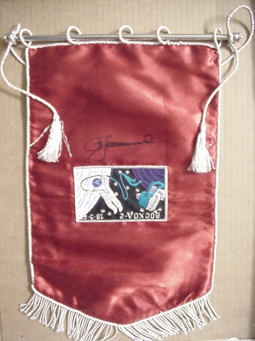  # pnt106            A.Leonov autographed Voskhod-2 pennants 2