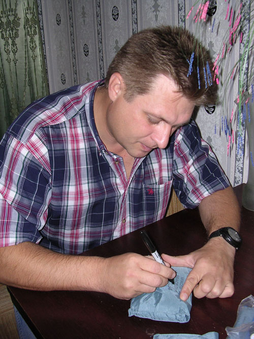  # h140a            ISS-4 flown Bracelet M-58 of commander Y.Onuf 3