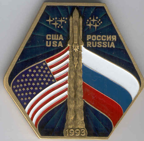  # pnts132            Soyuz TM-21/MIR Russia-USA flight onboard p 1