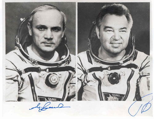  # soy900            Cosmonauts Dzhanibekov and Grechko signed photo(Soyuz T-13, T-14) 1