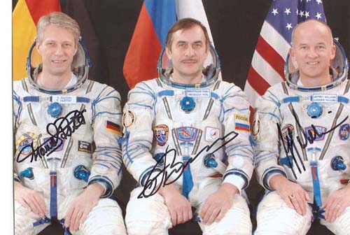  # cspc099            Soyuz TMA-8/ISS-13 crew photos 8 x 10 2