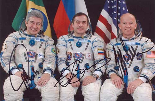  # cspc099b            Soyuz TMA-8 crew signed photo 1