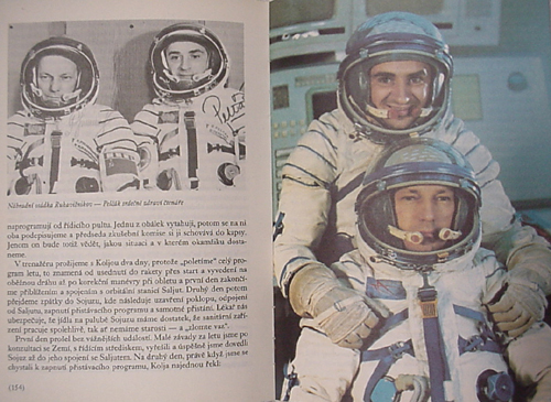  # cwa137            Czechoslovakian back up cosmonaut O.Pelczak book 3