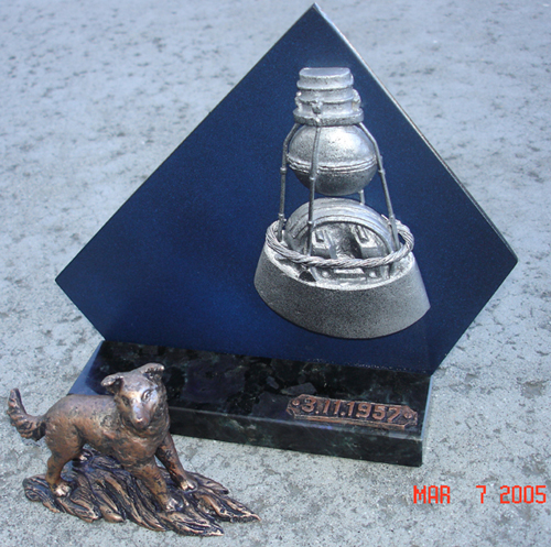  # sscp301            Sputnik-2 Laika space dog sculpture 3