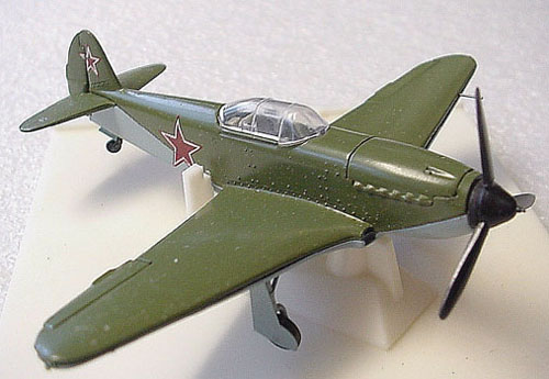  # yp100            Yak-3 metal diecast 1/72 scale model 1