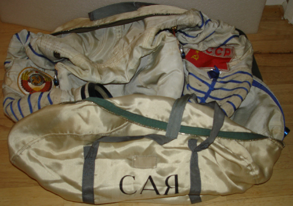  # h045 Sokol suit bag flown on Soyuz TM-9/MIR-6 3